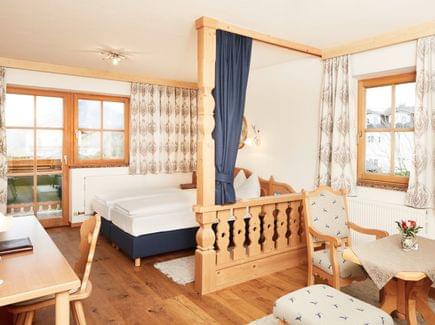 Rooms & Suites
